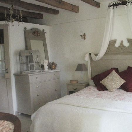 Ferme Saint Joseph Bed & Breakfast Le Fousseret Стая снимка