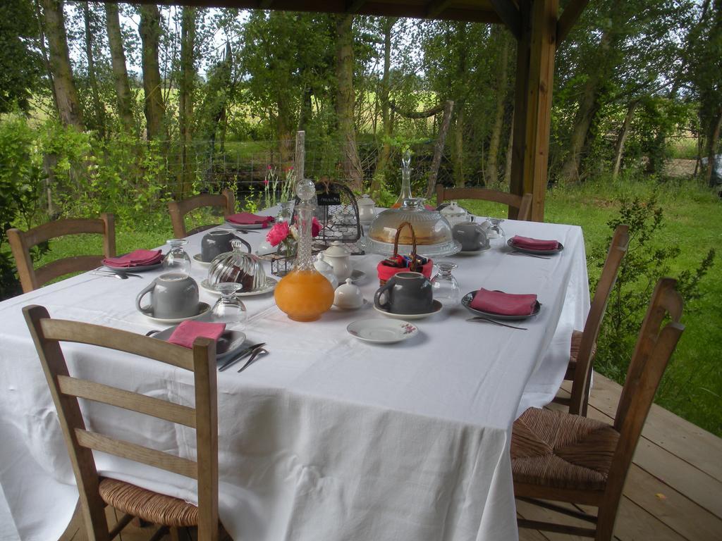 Ferme Saint Joseph Bed & Breakfast Le Fousseret Екстериор снимка
