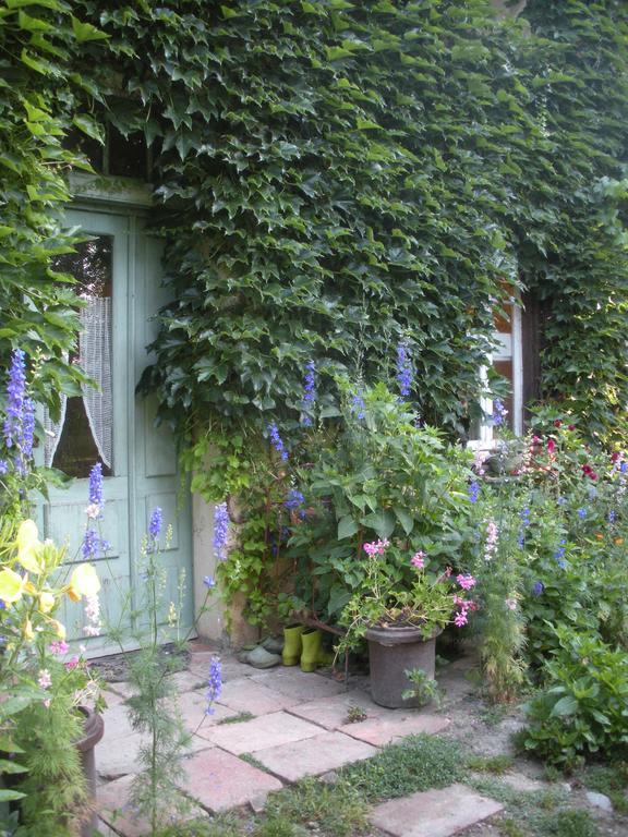 Ferme Saint Joseph Bed & Breakfast Le Fousseret Екстериор снимка
